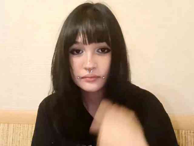 AldaLalonde webcam