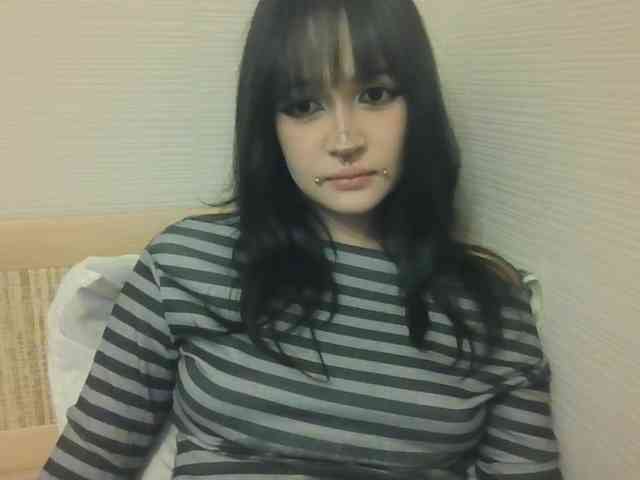 AldaLalonde webcam