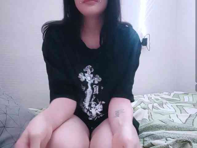AldaLalonde webcam