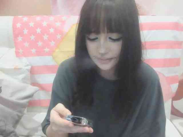 AldaLalonde webcam