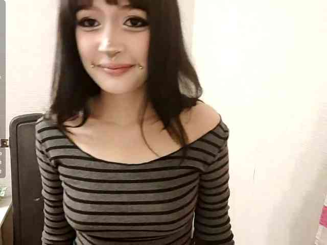 AldaLalonde webcam