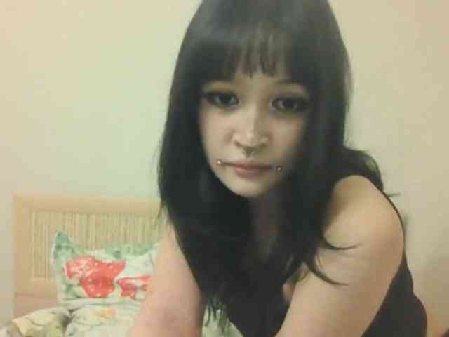 AldaLalonde webcam