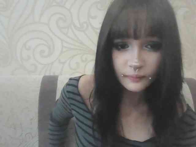 AldaLalonde webcam