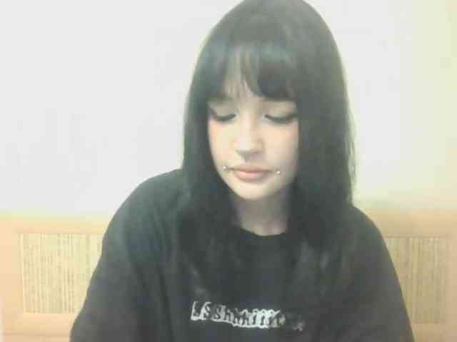 AldaLalonde webcam