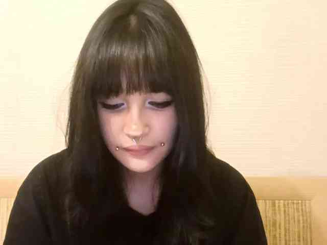 AldaLalonde webcam