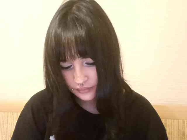 AldaLalonde webcam
