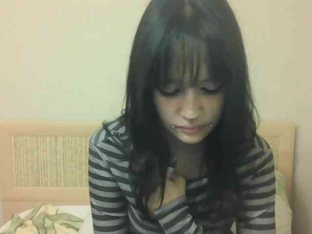 AldaLalonde webcam