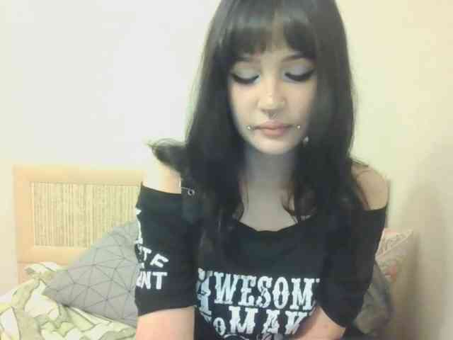 AldaLalonde webcam