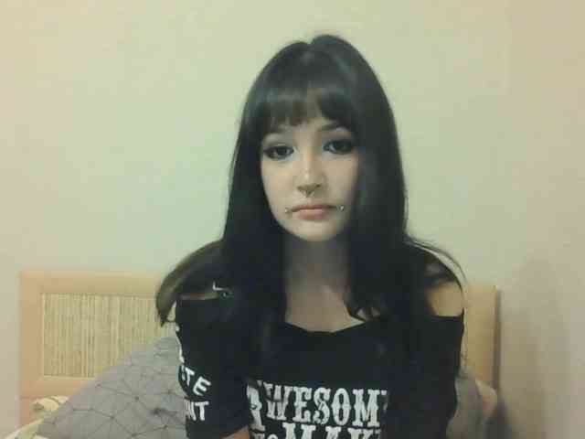 AldaLalonde webcam