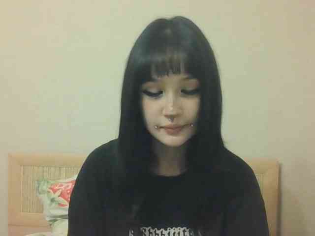 AldaLalonde webcam