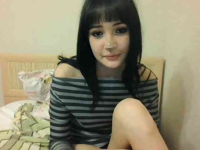 AldaLalonde webcam