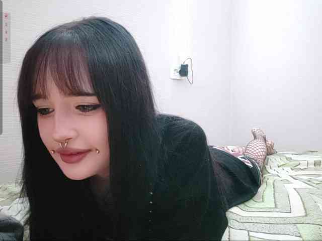 AldaLalonde webcam