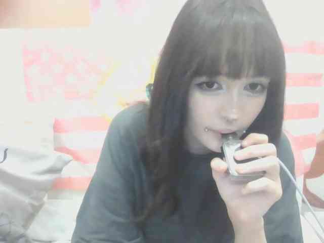 AldaLalonde webcam