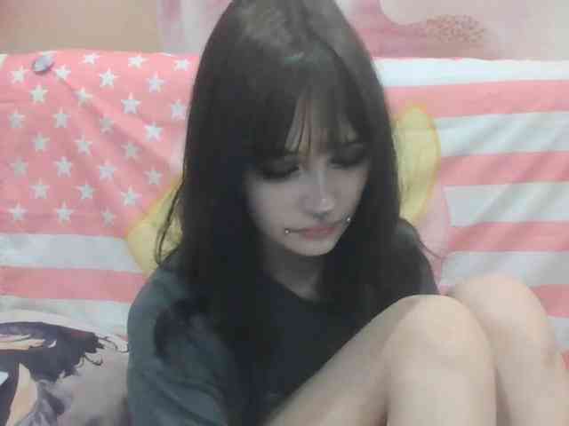 AldaLalonde webcam