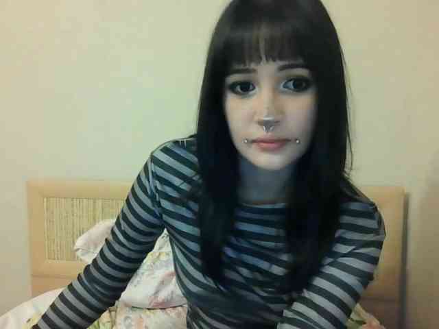AldaLalonde webcam