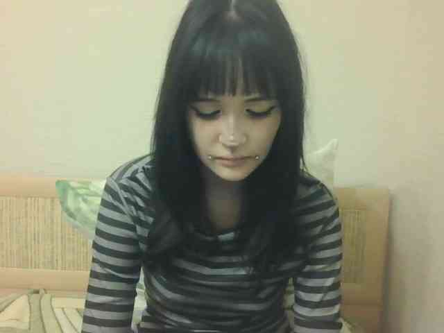 AldaLalonde webcam