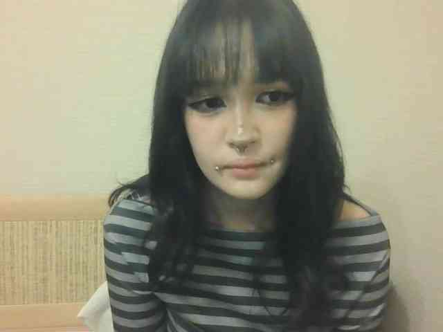 AldaLalonde webcam