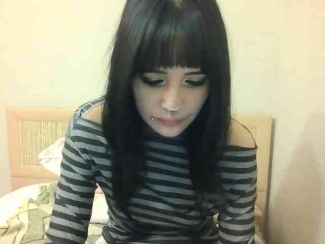 AldaLalonde webcam