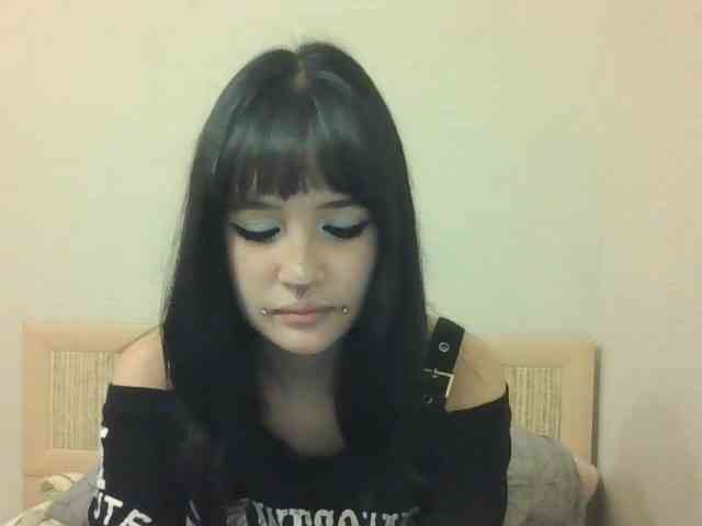 AldaLalonde webcam