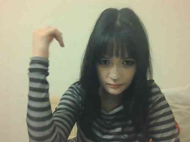 AldaLalonde webcam