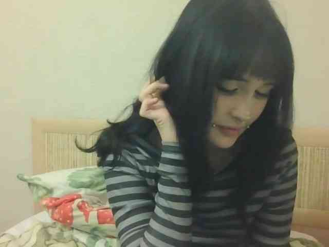 AldaLalonde webcam