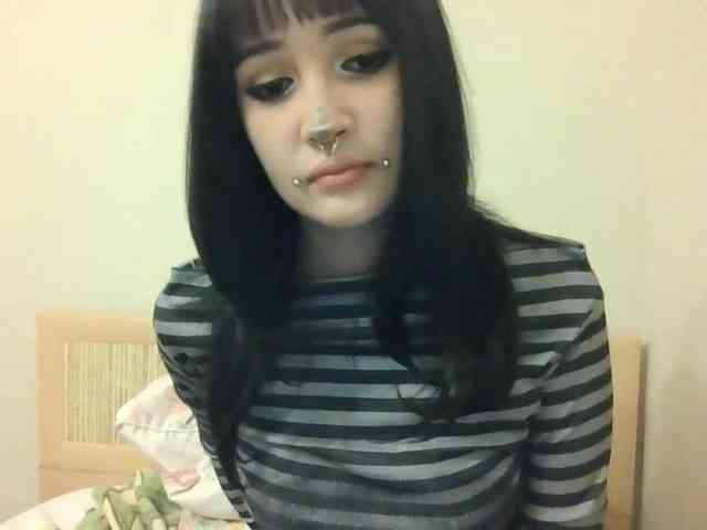 AldaLalonde webcam