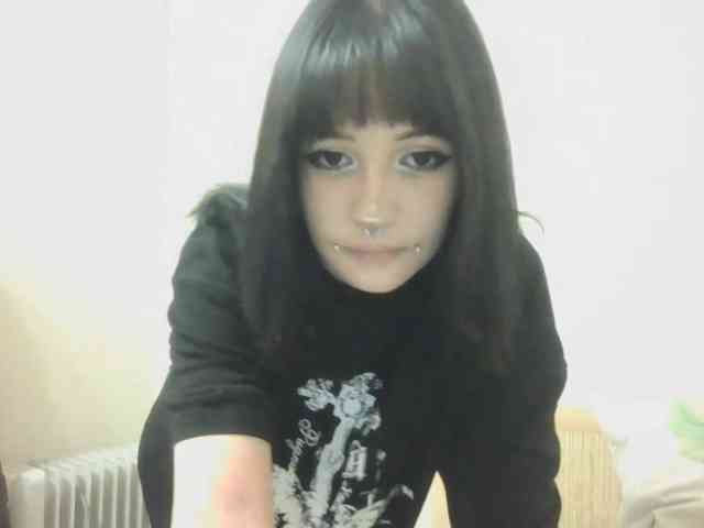 AldaLalonde webcam