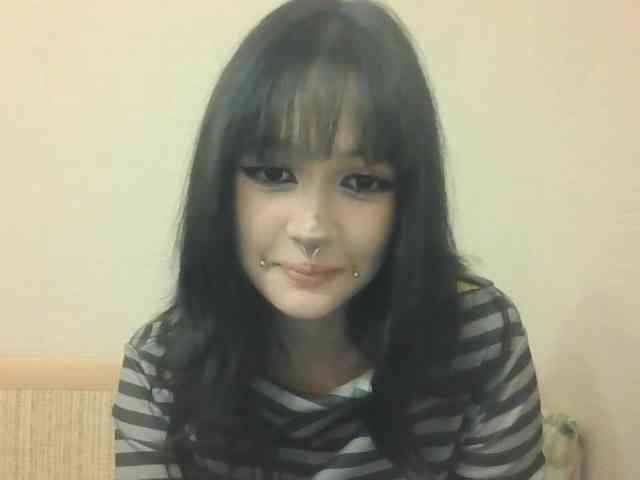AldaLalonde webcam