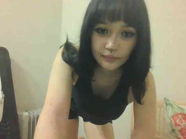 AldaLalonde webcam