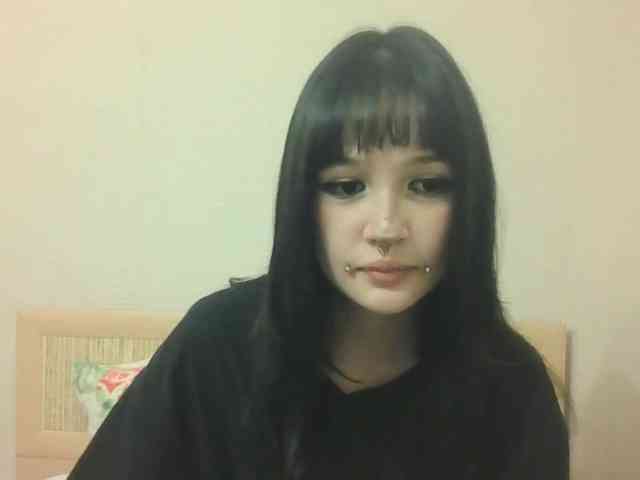 AldaLalonde webcam