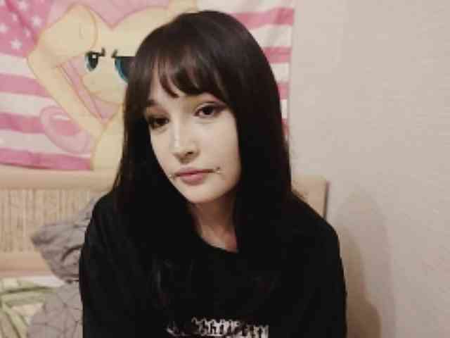 AldaLalonde webcam
