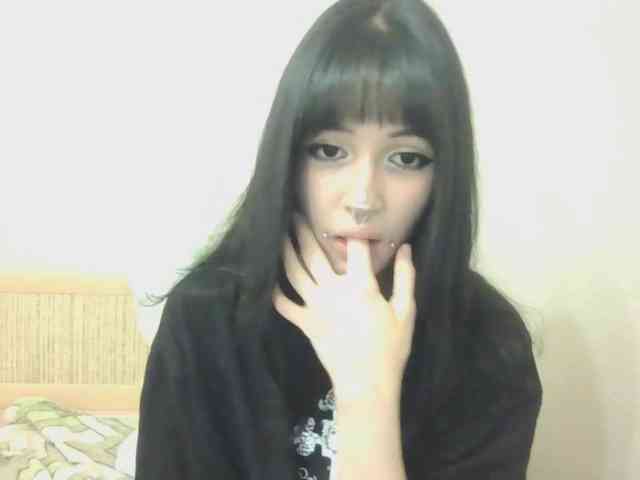AldaLalonde webcam