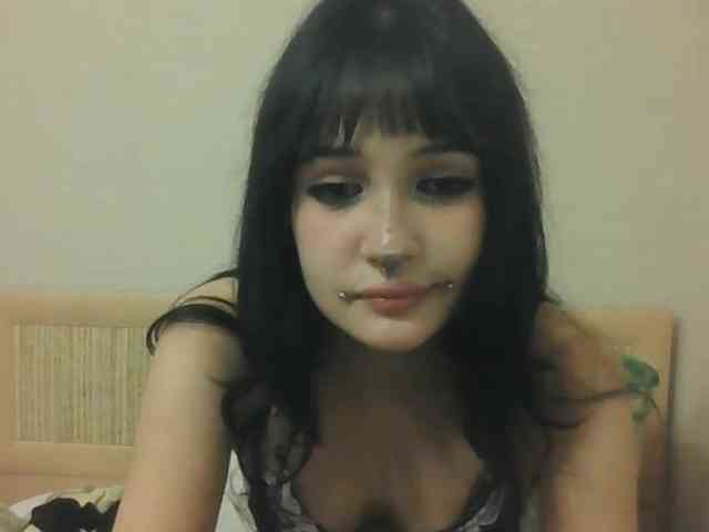 AldaLalonde webcam