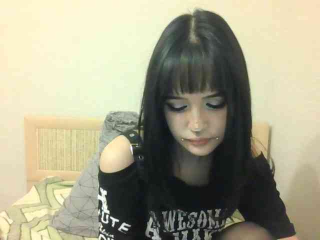 AldaLalonde webcam
