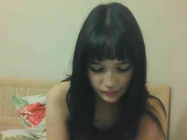 AldaLalonde webcam
