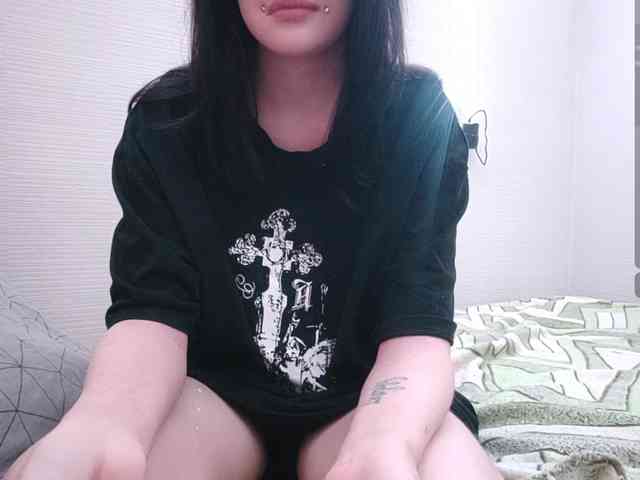 AldaLalonde webcam