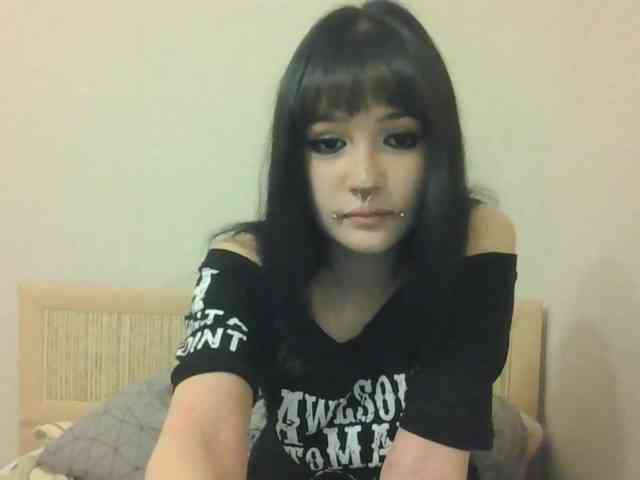 AldaLalonde webcam