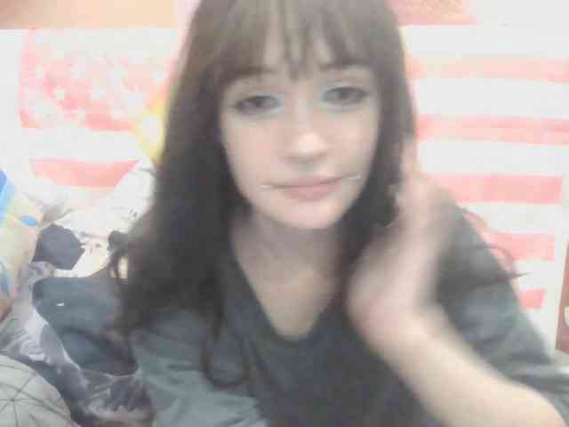 AldaLalonde webcam
