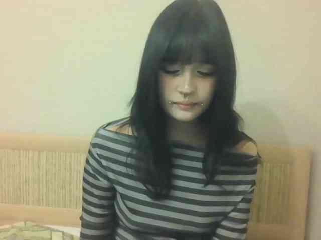 AldaLalonde webcam