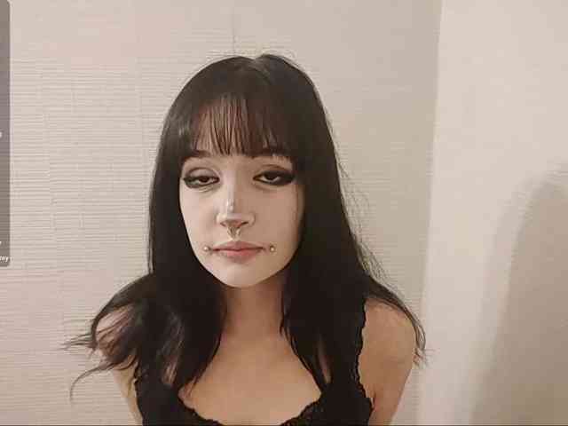 AldaLalonde webcam