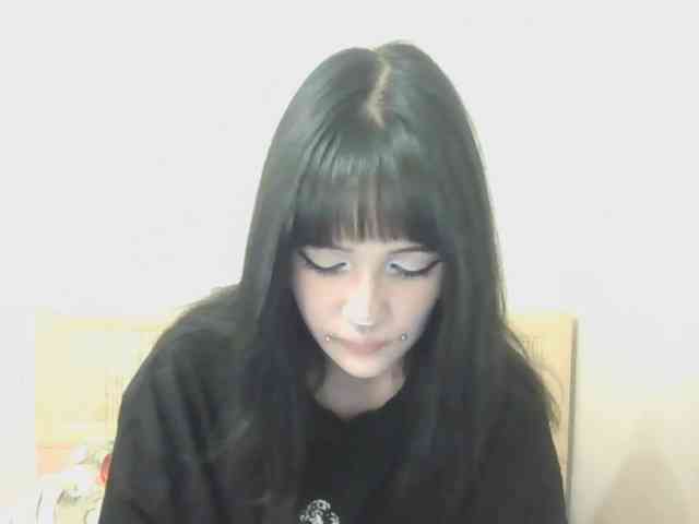 AldaLalonde webcam
