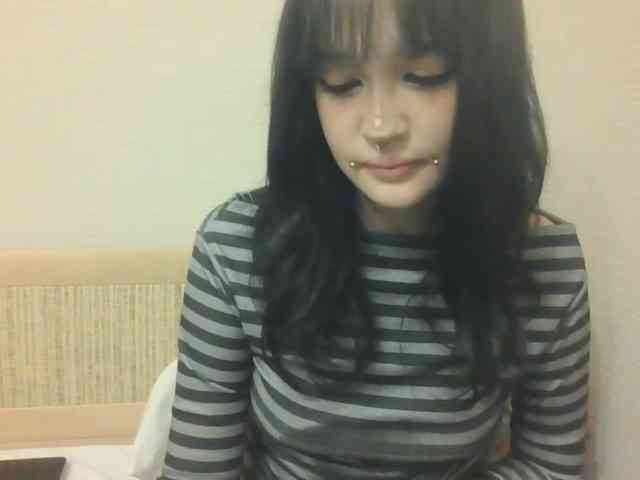 AldaLalonde webcam
