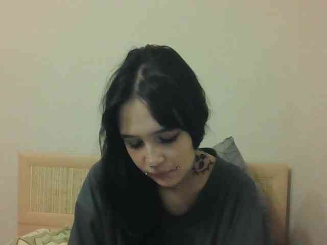 AldaLalonde webcam