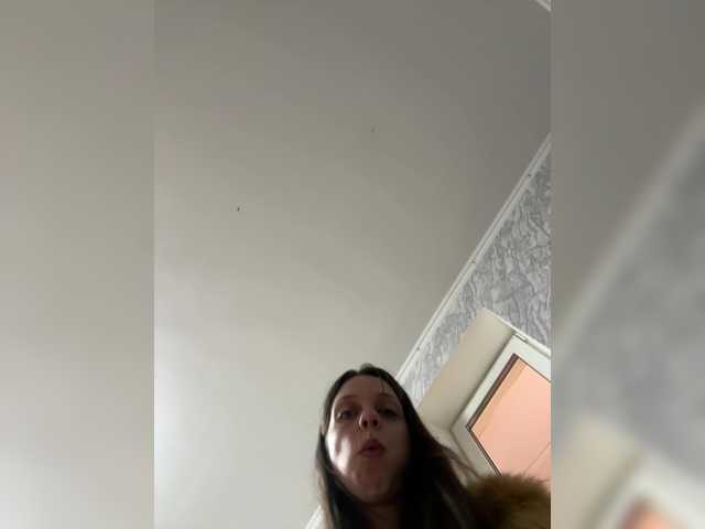 korolevaaa11 live cam on BongaCams