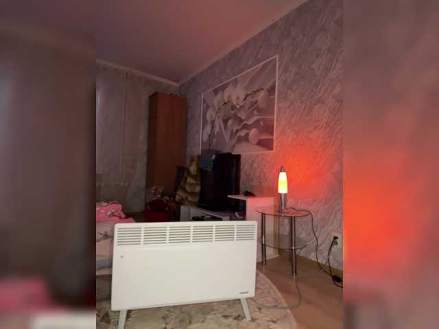 korolevaaa11, live now on BongaCams