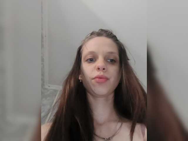 korolevaaa11 live cam on BongaCams