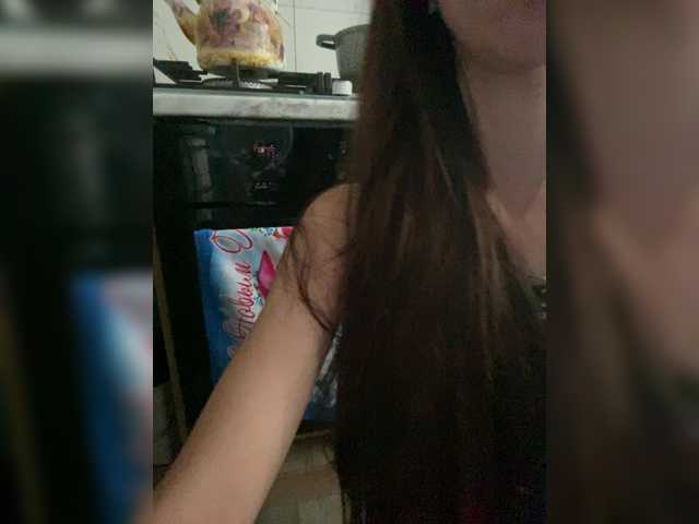 korolevaaa11 live cam on BongaCams