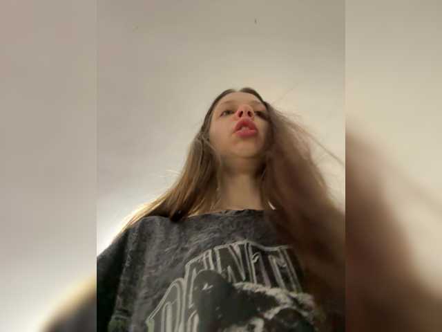 Alekseevna001 live cam