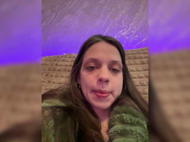 korolevaaa11 live cam on BongaCams
