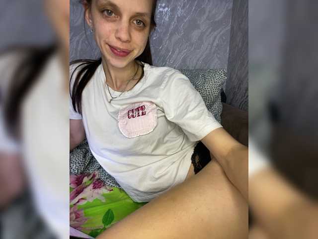 korolevaaa11 live cam on BongaCams